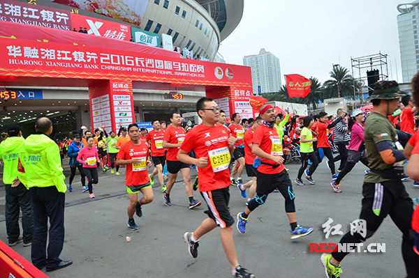 长沙跑友张晓鑫:因长沙马拉松赛而爱上跑步