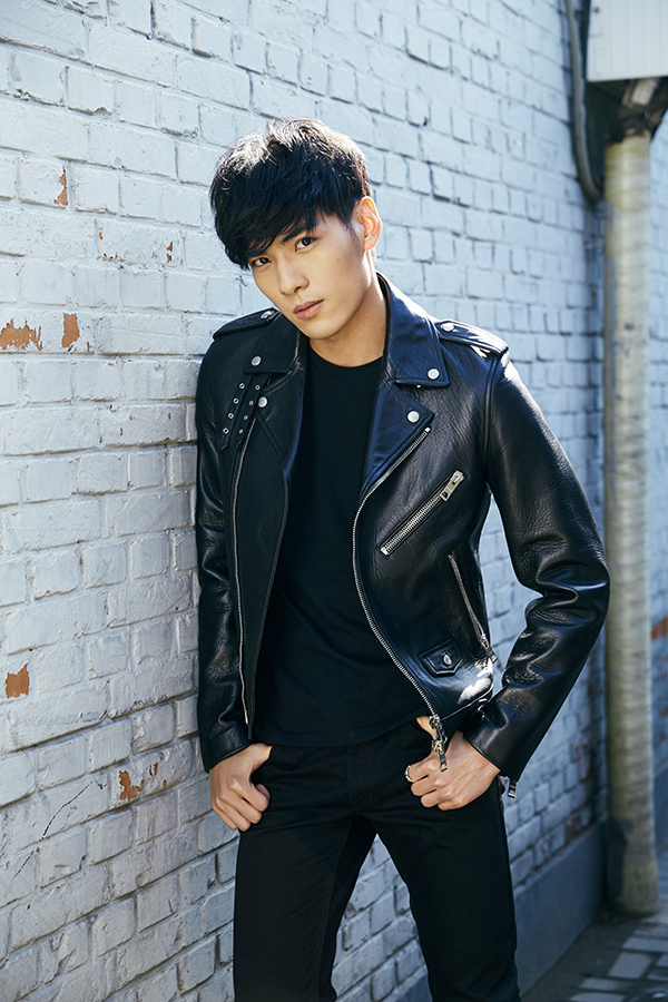 吴俊余《心里话》mv首发 新晋鲜肉文渊身材抢镜