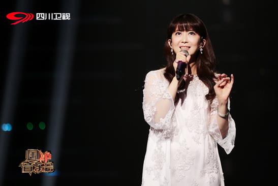 47岁面庞似少女 孟庭苇《围炉》美貌惊人