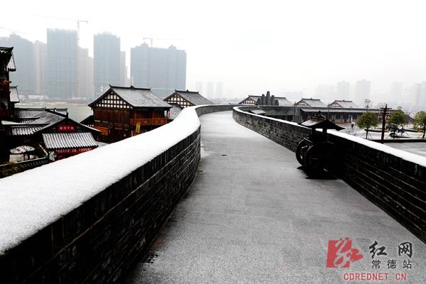 常德河街薄雪如纱 宛如走进"清明上河图"