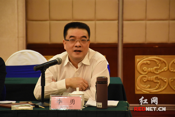 人大代表李勇打造洞庭生态明珠建设现代滨江新区